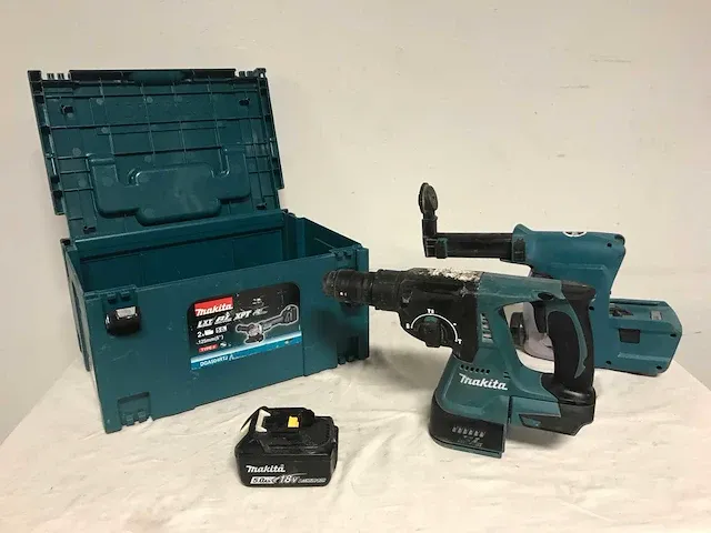 Makita gereedschapset. combihamer en hepa filter - afbeelding 1 van  3