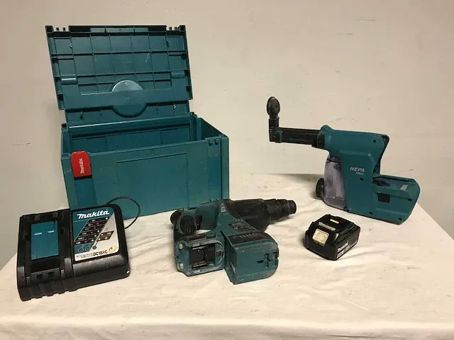 Makita gereedschapset combihamer en hepafilter - afbeelding 1 van  3