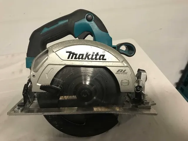 Makita gereedschapset slagschroevendraaier en cirkelzaag - afbeelding 3 van  6