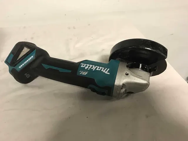 Makita gereedschapset. slagschroevendraaier slijptol - afbeelding 4 van  5