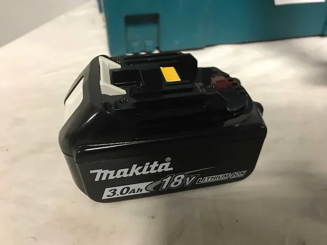 Makita gereedschapset. slijptol en slagschroevendraaier - afbeelding 4 van  7
