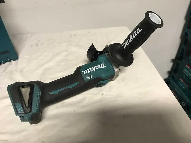 Makita gereedschapset. slijptol en slagschroevendraaier - afbeelding 7 van  7