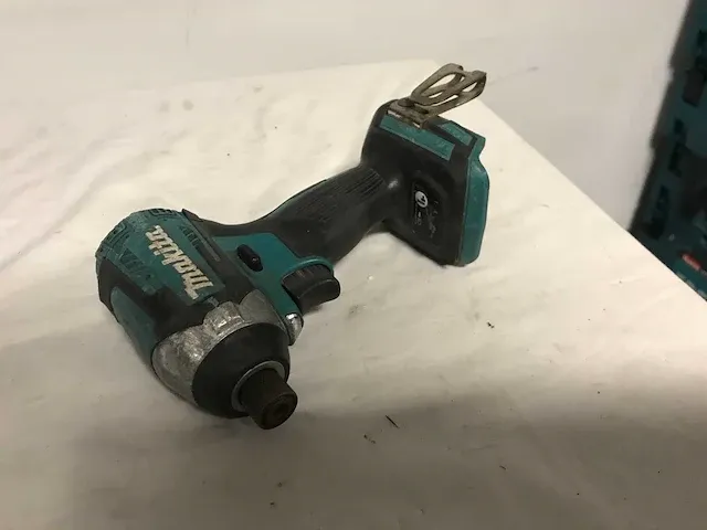 Makita gereedschapset. slijptol, slagschroevendraaier - afbeelding 3 van  5