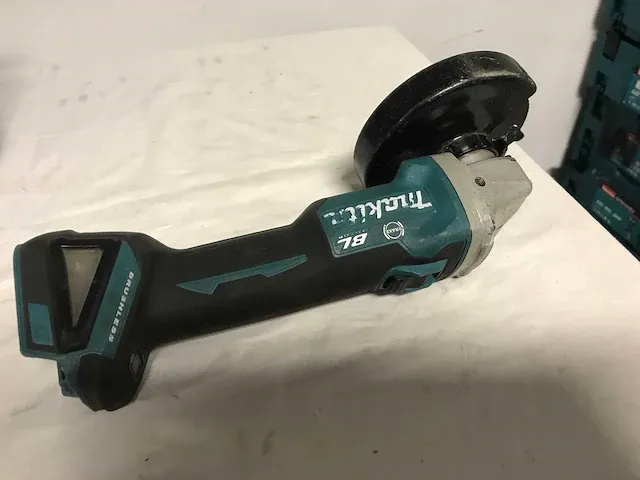Makita gereedschapset. slijptol, slagschroevendraaier - afbeelding 5 van  5