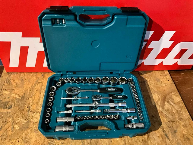 Makita gevulde gereedschapskoffer - afbeelding 3 van  8