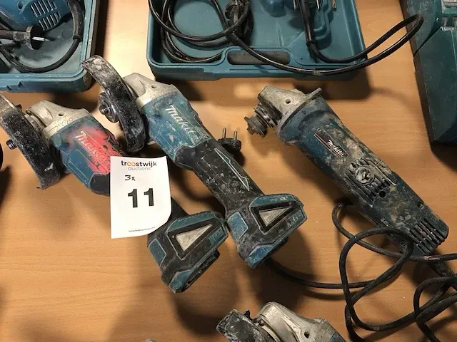Makita haakse slijpmachine (3x) - afbeelding 1 van  6
