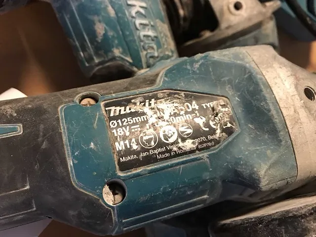 Makita haakse slijpmachine (3x) - afbeelding 6 van  6