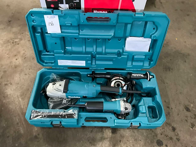 Makita haakse slijpmachine set - afbeelding 1 van  8