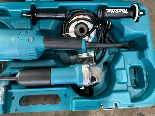 Makita haakse slijpmachine set - afbeelding 2 van  8