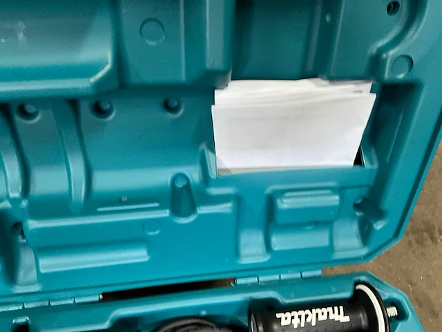Makita haakse slijpmachine set - afbeelding 5 van  8