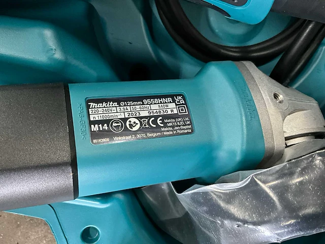 Makita haakse slijpmachine set - afbeelding 6 van  8