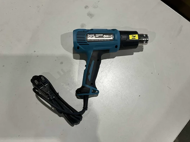 Makita hg5030 heteluchtpistool - afbeelding 3 van  5