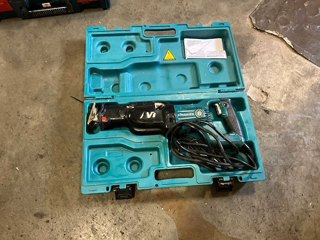Makita jr3070ct reciprozaagmachine - afbeelding 1 van  3