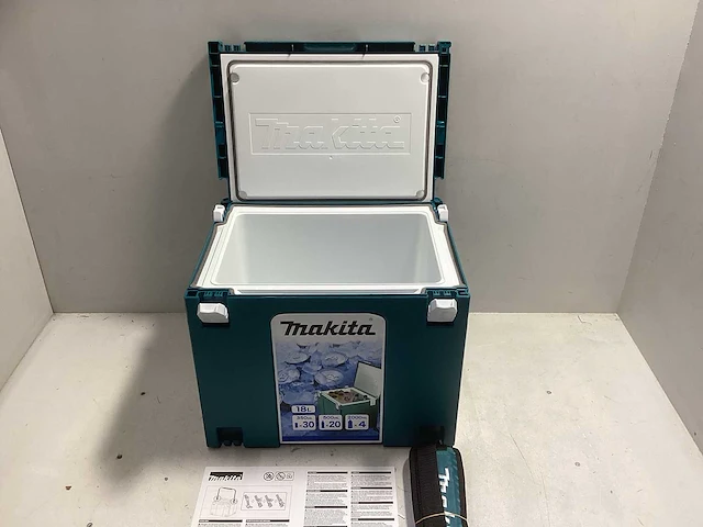 Makita koelbox - afbeelding 1 van  4