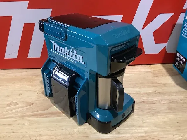 Makita koffiemachine op accu - afbeelding 10 van  17