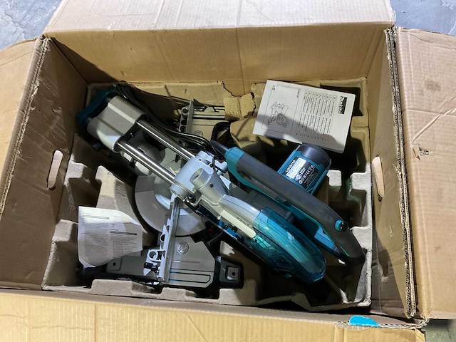 Makita ls0816f afkortzaag - afbeelding 2 van  5