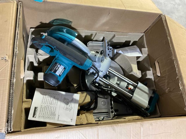 Makita ls0816f afkortzaag - afbeelding 4 van  5