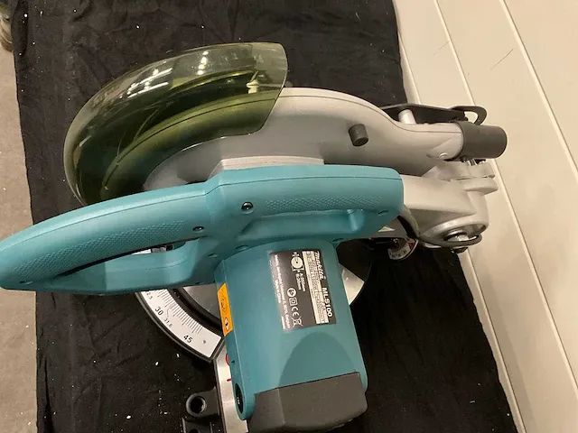Makita mls100n afkortcirkelzaagmachine - afbeelding 6 van  13