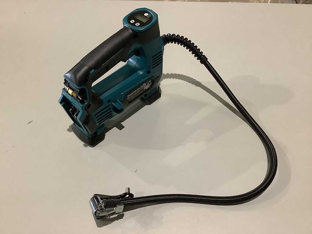 Makita mp100dz compressor op accu - afbeelding 4 van  8