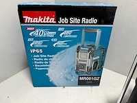Makita mr001gz 12/18/40v max li-ion accu bouwradio - afbeelding 4 van  4
