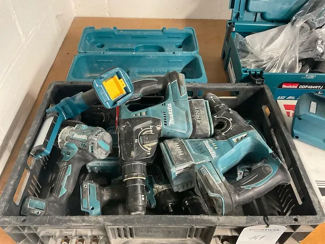 Makita partij accugereedschap en accessoires - afbeelding 3 van  5