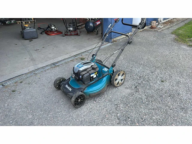 Makita plm5600n2 grasmaaier - afbeelding 1 van  5