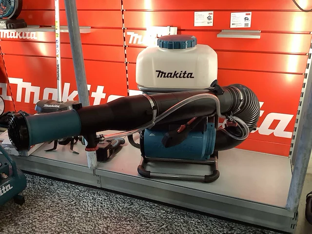 Makita pm001g accu rugnevelspuit - afbeelding 1 van  5