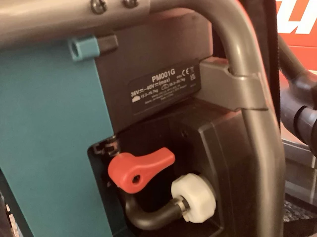 Makita pm001g accu rugnevelspuit - afbeelding 4 van  5