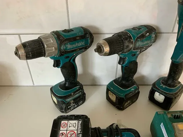 Makita schroefboormachine (2x) - afbeelding 2 van  5