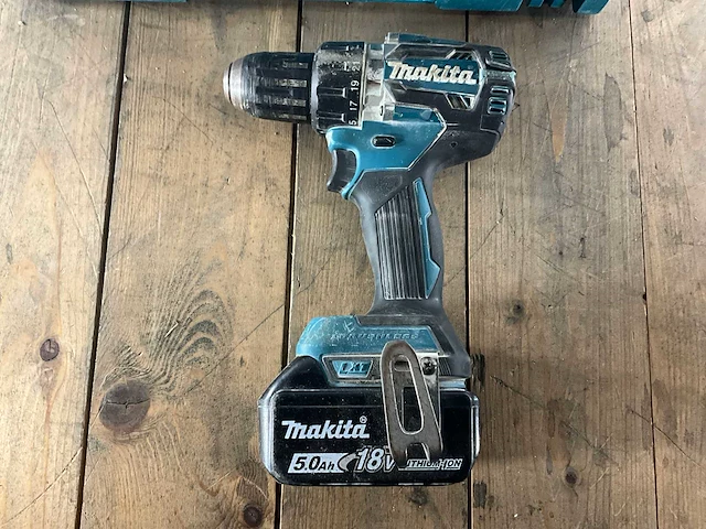 Makita schroefmachine v.v. 5a accu - afbeelding 2 van  3