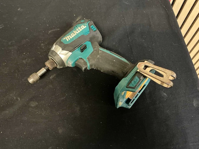 Makita slagschroevendraaien en makita schroefmachine - afbeelding 3 van  4