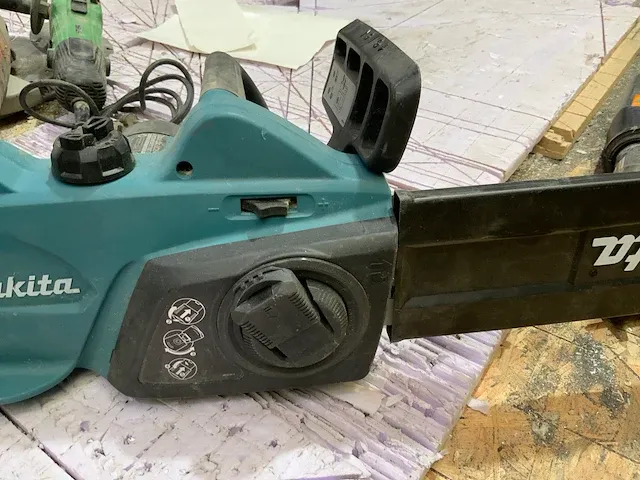 Makita uc3541a kettingzaag - afbeelding 4 van  5