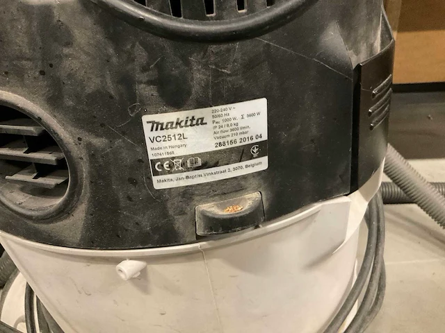 Makita vc2512l stofzuiger - afbeelding 2 van  2