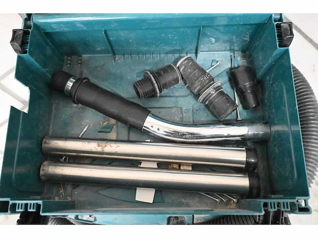 Makita vc4210l industriële stofzuiger - afbeelding 5 van  5