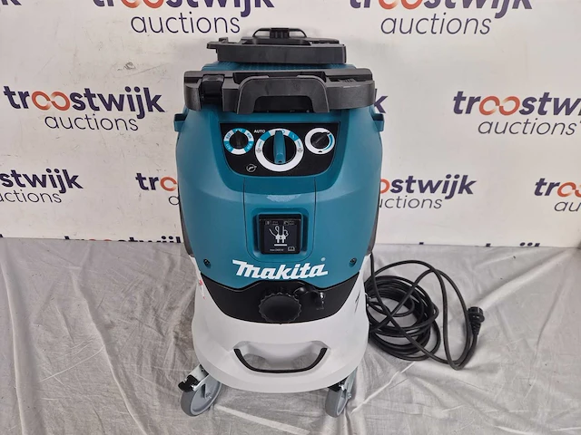 Makita vc4210m stofzuiger m-klasse adapter, stofzuigset, in doos - afbeelding 3 van  3