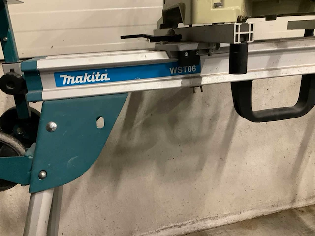 Makita wst06 zaagtafel - afbeelding 1 van  2