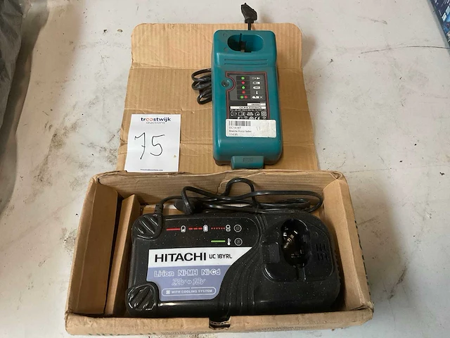 Makita/hitachi dc1414t/uc 18yrl laders (2x) - afbeelding 1 van  3