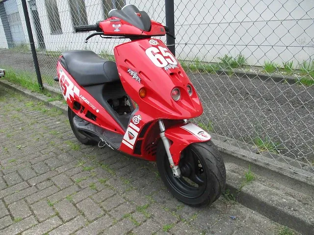 Malaguti - bromscooter - phantom f12 ac ducati corse 2tact - scooter - afbeelding 5 van  9