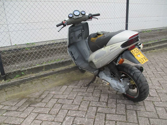 Malaguti - bromscooter oldtimer - phantom f12 lc 2 takt - scooter - afbeelding 2 van  11
