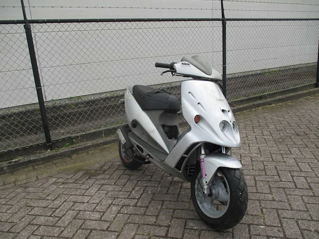Malaguti - bromscooter oldtimer - phantom f12 lc 2 takt - scooter - afbeelding 7 van  11