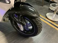 Malaguti bromscooter firefox f15 lc jos verstappen bromscooter - afbeelding 8 van  20
