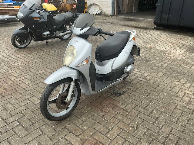 Malaguti kymco scooter - afbeelding 13 van  15