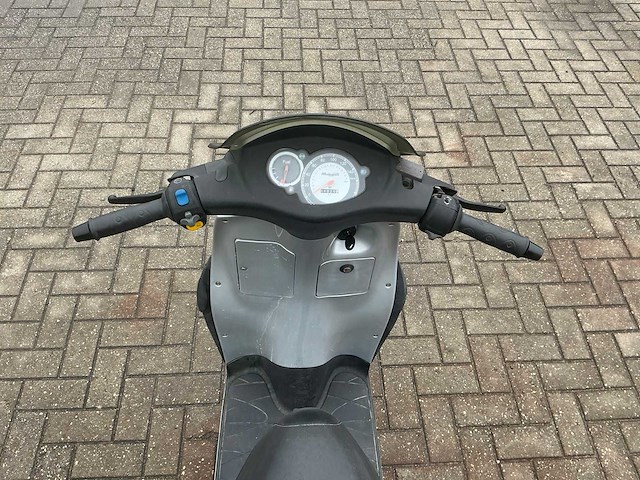 Malaguti kymco scooter - afbeelding 3 van  15