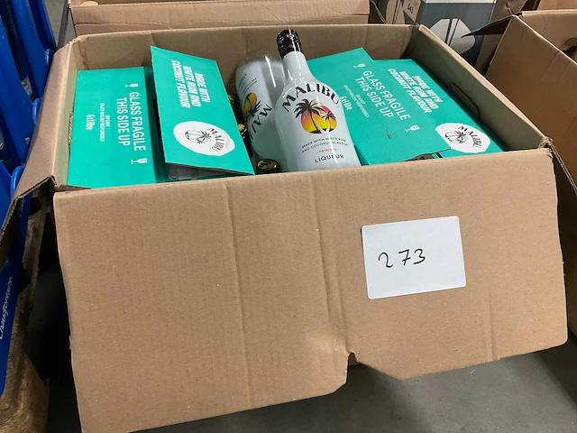 Malibu rum - afbeelding 1 van  6