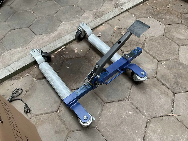 Mammuth auto mover - afbeelding 1 van  3