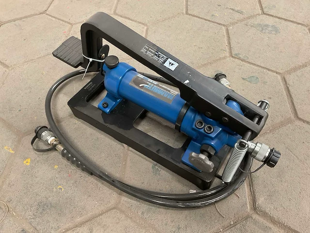 Mammuth cfp800 hydraulische voetpomp - afbeelding 4 van  5