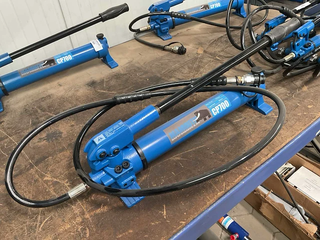Mammuth cp700 hydraulische handpomp - afbeelding 1 van  3