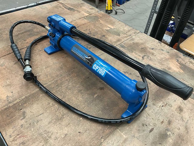 Mammuth cp700 hydraulische handpomp - afbeelding 2 van  5