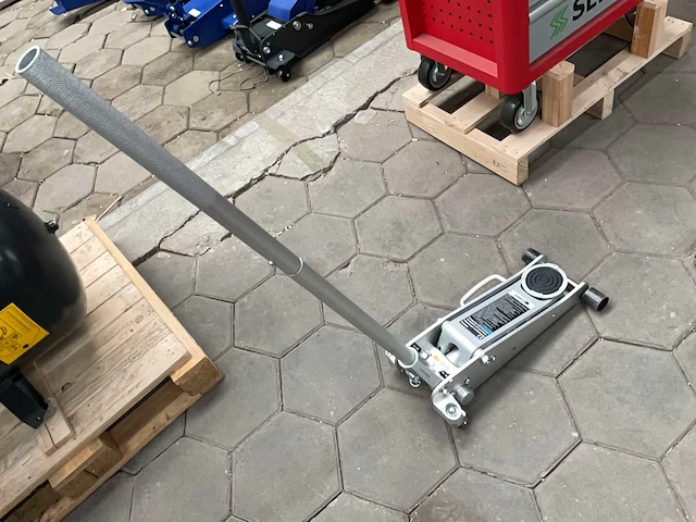 Mammuth fj15lwa garagekrik - afbeelding 1 van  4