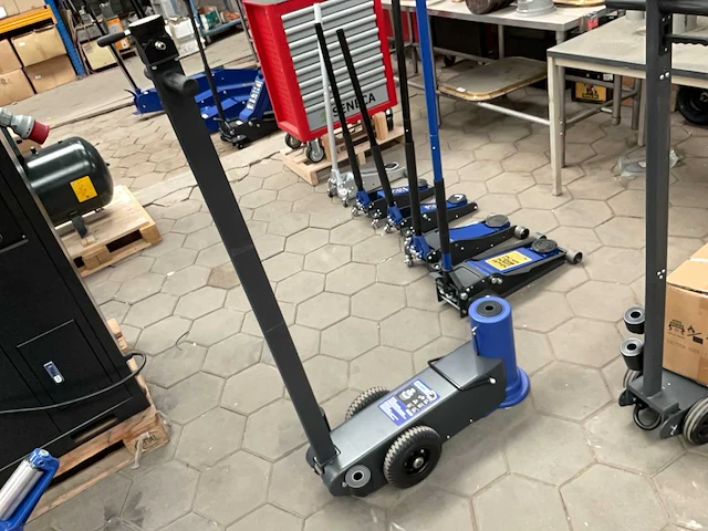 Mammuth fj30ahf garagekrik - afbeelding 1 van  4